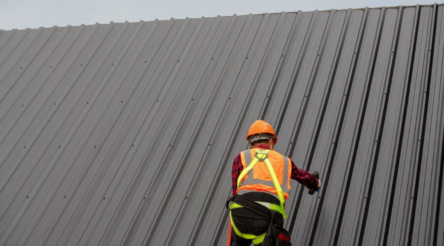 Expert Emergency Roof Repairs services in Millwood, KY